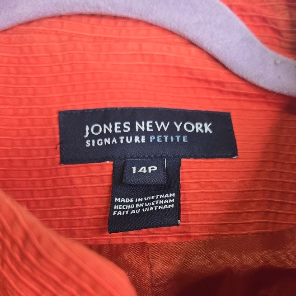 Jones New York Vibrant Red Blazer - Picture 3 of 3
